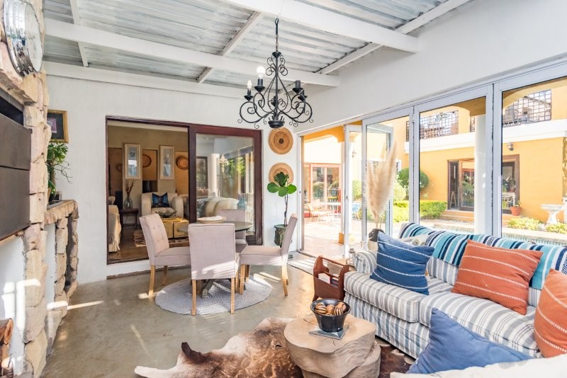 To Let 4 Bedroom Property for Rent in Ruimsig Country Estate Gauteng