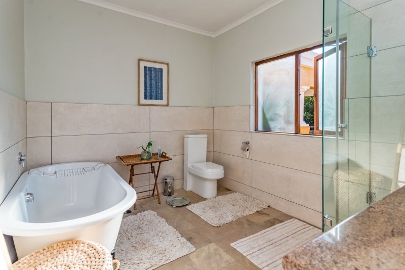 To Let 4 Bedroom Property for Rent in Ruimsig Country Estate Gauteng