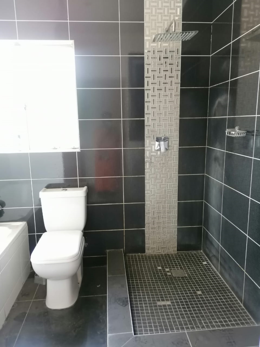 3 Bedroom Property for Sale in Country View Gauteng