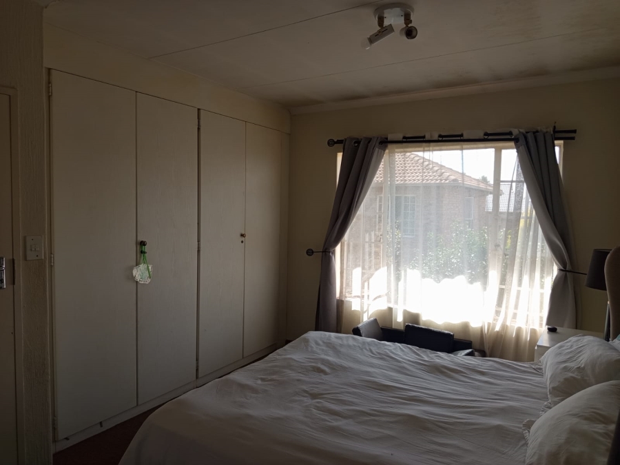 2 Bedroom Property for Sale in Highveld Gauteng
