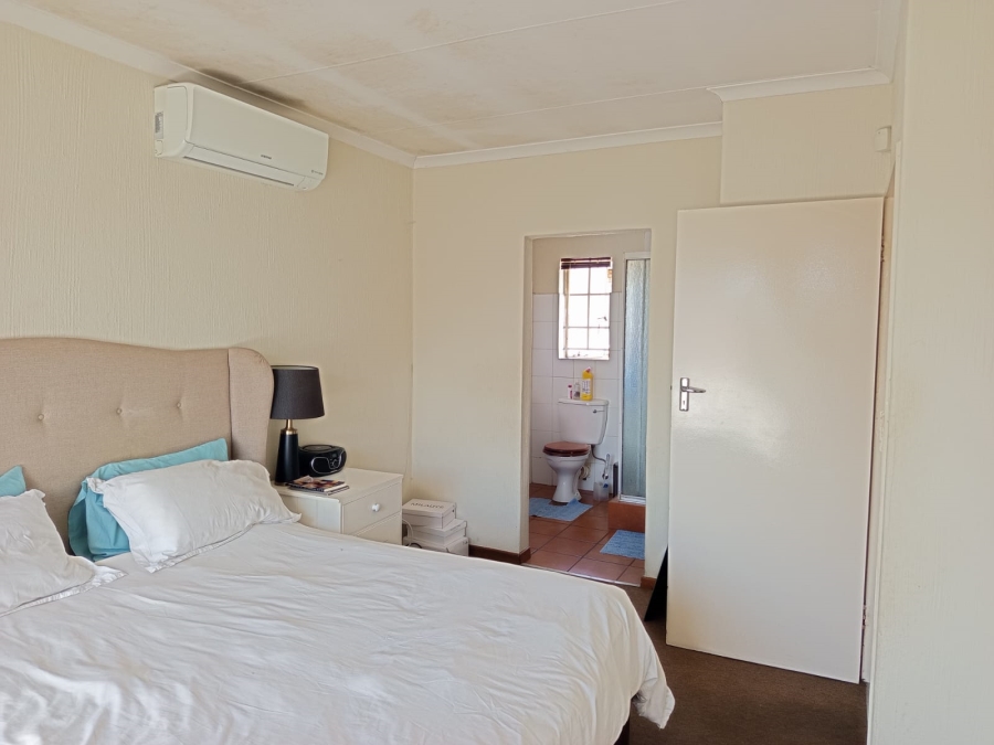 2 Bedroom Property for Sale in Highveld Gauteng