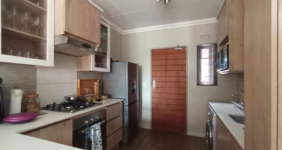 2 Bedroom Property for Sale in Roodepark Eco Estate Gauteng