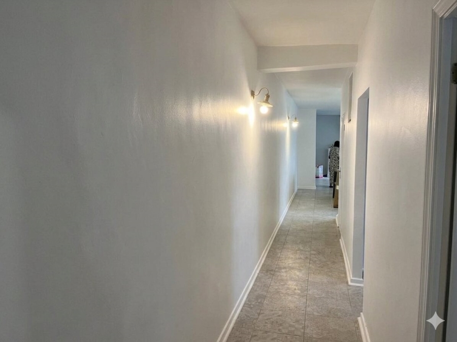 2 Bedroom Property for Sale in Highlands North Gauteng