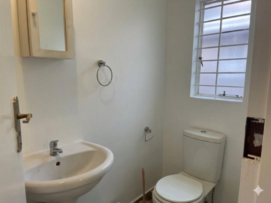2 Bedroom Property for Sale in Highlands North Gauteng