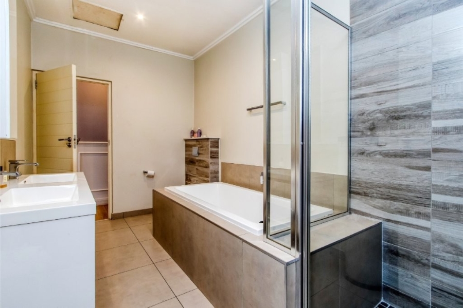 4 Bedroom Property for Sale in Melrose Estate Gauteng