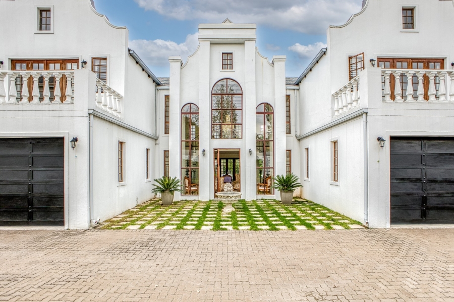 5 Bedroom Property for Sale in Bryanston Gauteng