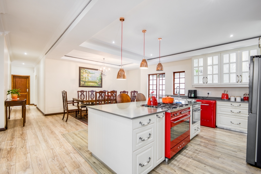 5 Bedroom Property for Sale in Bryanston Gauteng