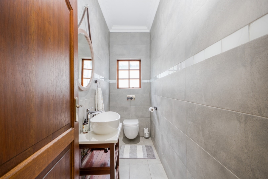 5 Bedroom Property for Sale in Bryanston Gauteng