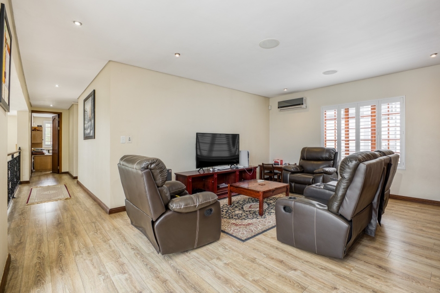 5 Bedroom Property for Sale in Bryanston Gauteng