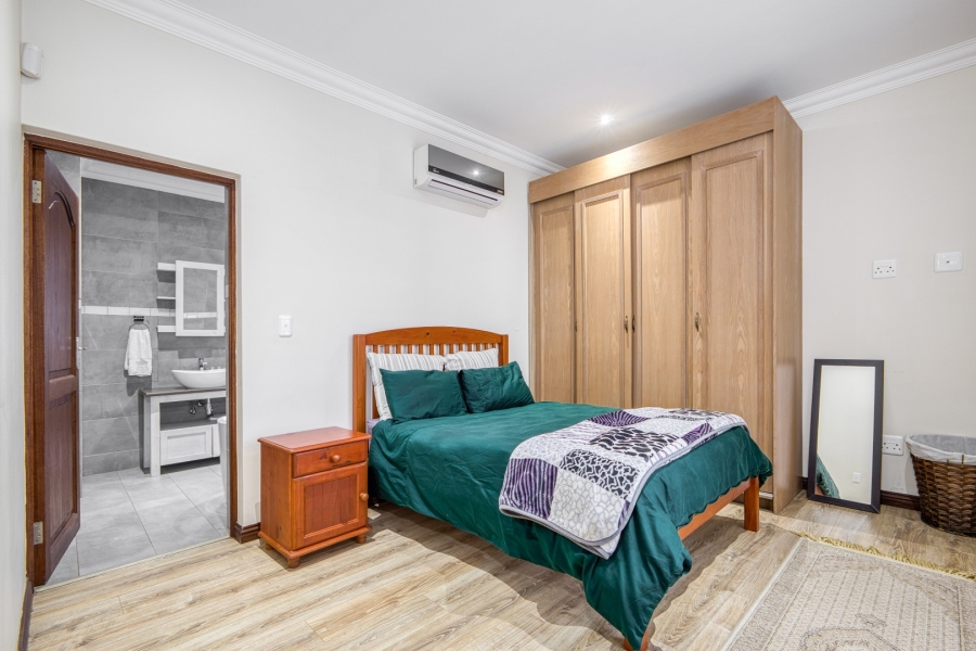 5 Bedroom Property for Sale in Bryanston Gauteng