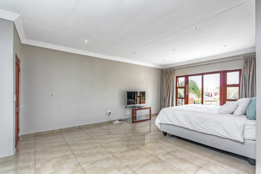 5 Bedroom Property for Sale in Valley View Estate Gauteng