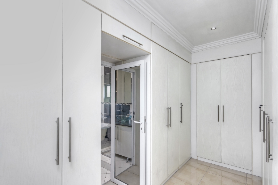 5 Bedroom Property for Sale in Valley View Estate Gauteng