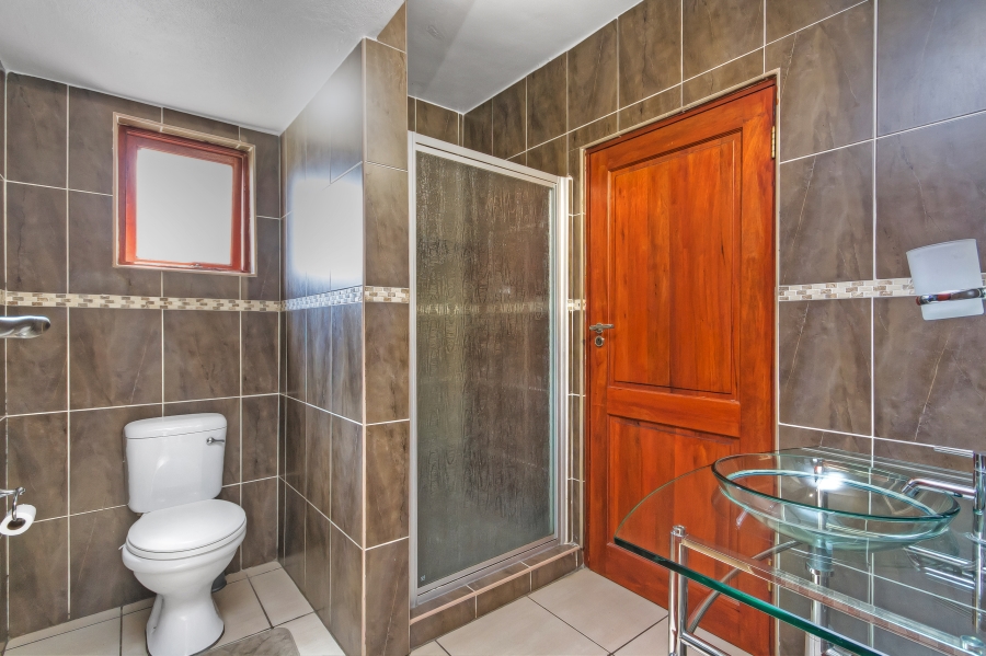 5 Bedroom Property for Sale in Valley View Estate Gauteng