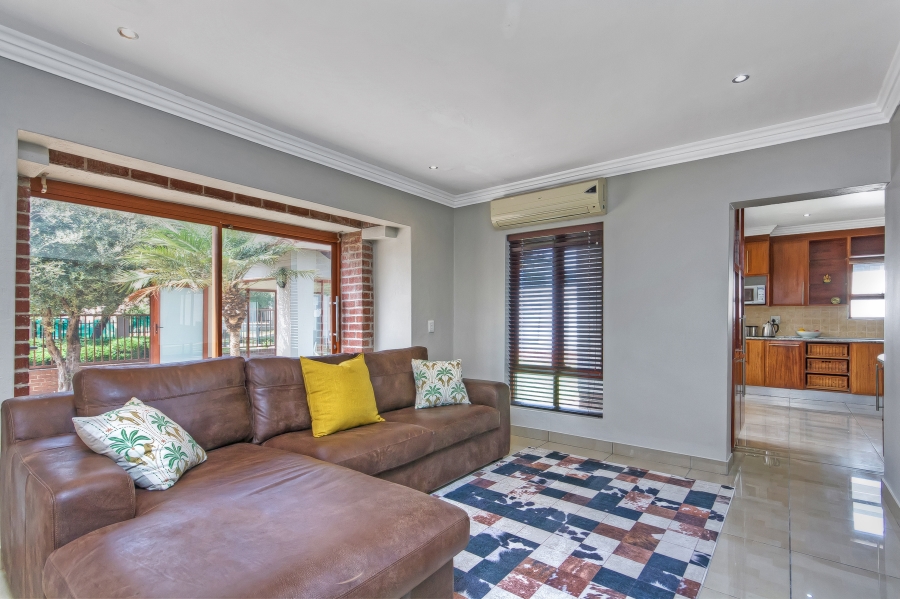 5 Bedroom Property for Sale in Valley View Estate Gauteng