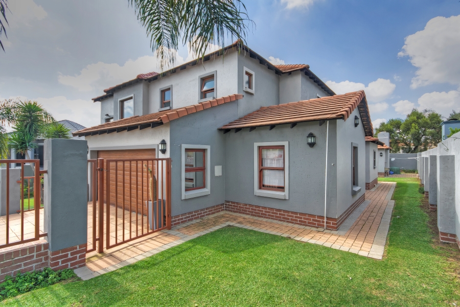 5 Bedroom Property for Sale in Valley View Estate Gauteng