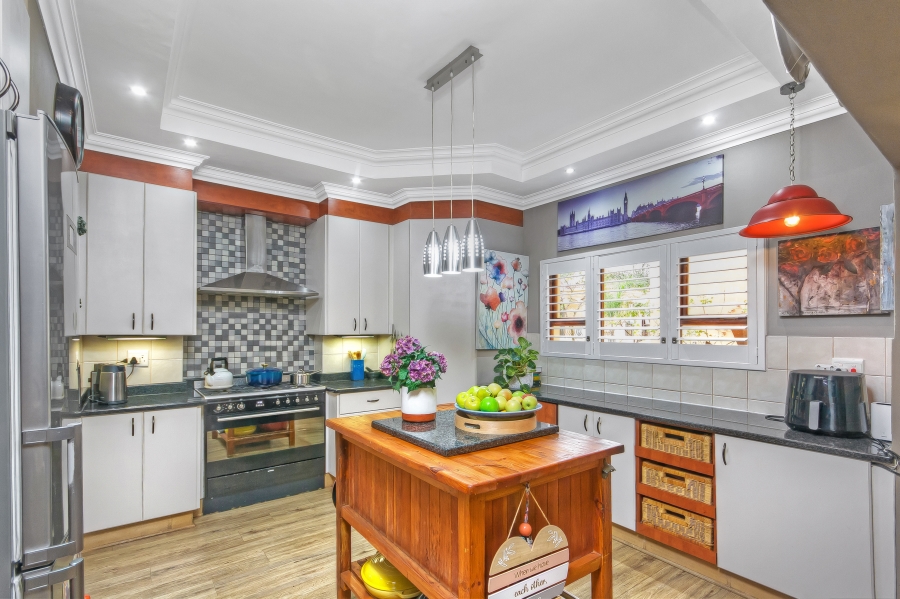 3 Bedroom Property for Sale in Halfway Gardens Gauteng