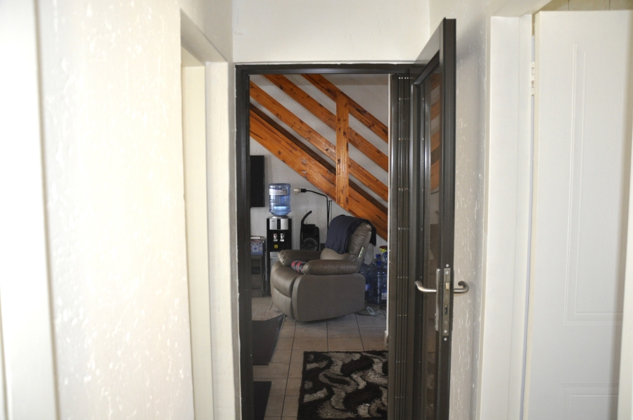 2 Bedroom Property for Sale in Erand Gardens Gauteng