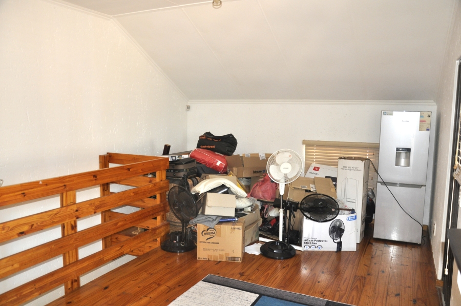 2 Bedroom Property for Sale in Erand Gardens Gauteng
