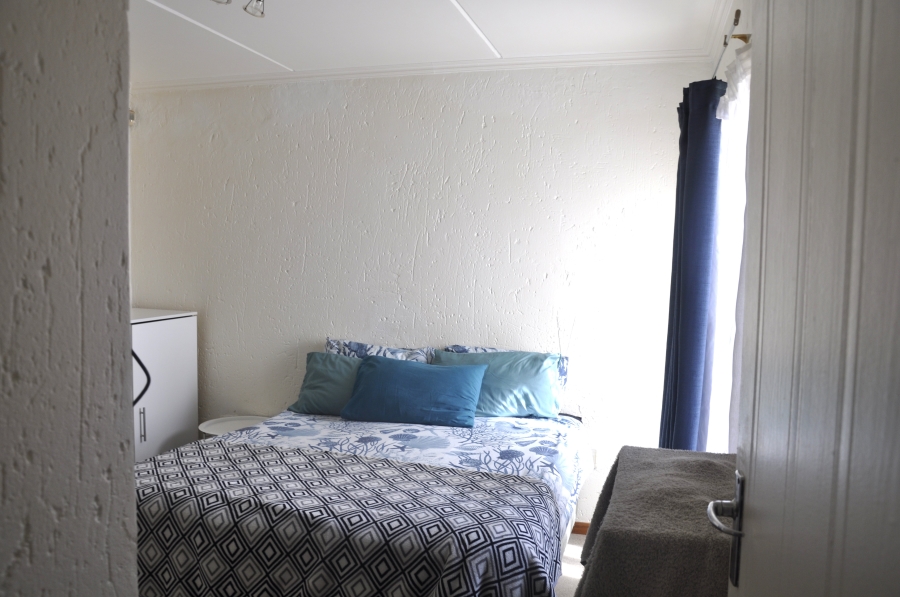 2 Bedroom Property for Sale in Erand Gardens Gauteng