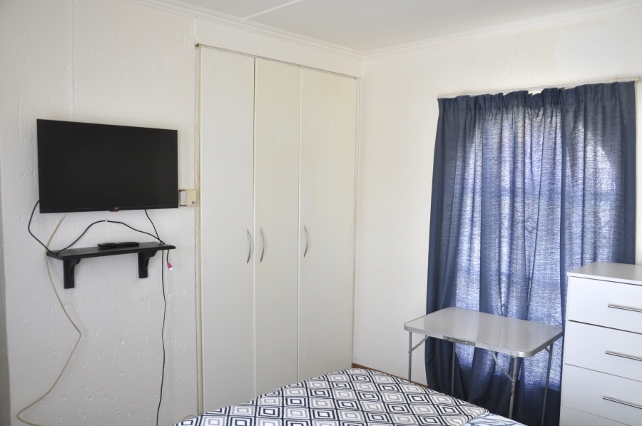 2 Bedroom Property for Sale in Erand Gardens Gauteng