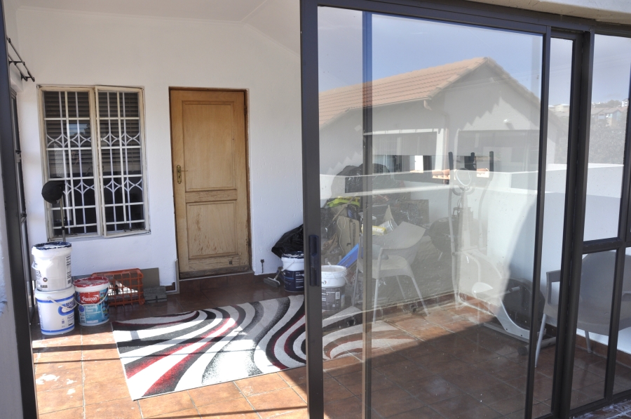 2 Bedroom Property for Sale in Erand Gardens Gauteng