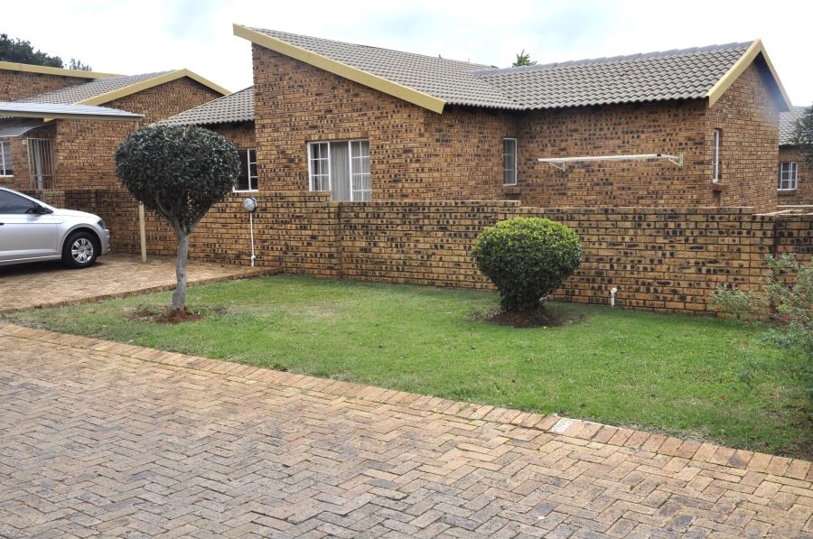 3 Bedroom Property for Sale in Erand Gardens Gauteng