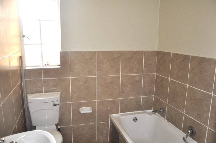 3 Bedroom Property for Sale in Erand Gardens Gauteng