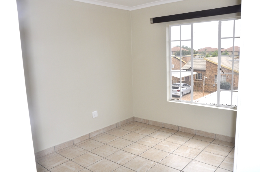 3 Bedroom Property for Sale in Erand Gardens Gauteng