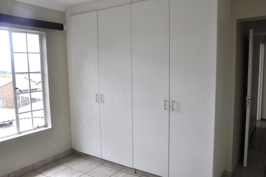 3 Bedroom Property for Sale in Erand Gardens Gauteng