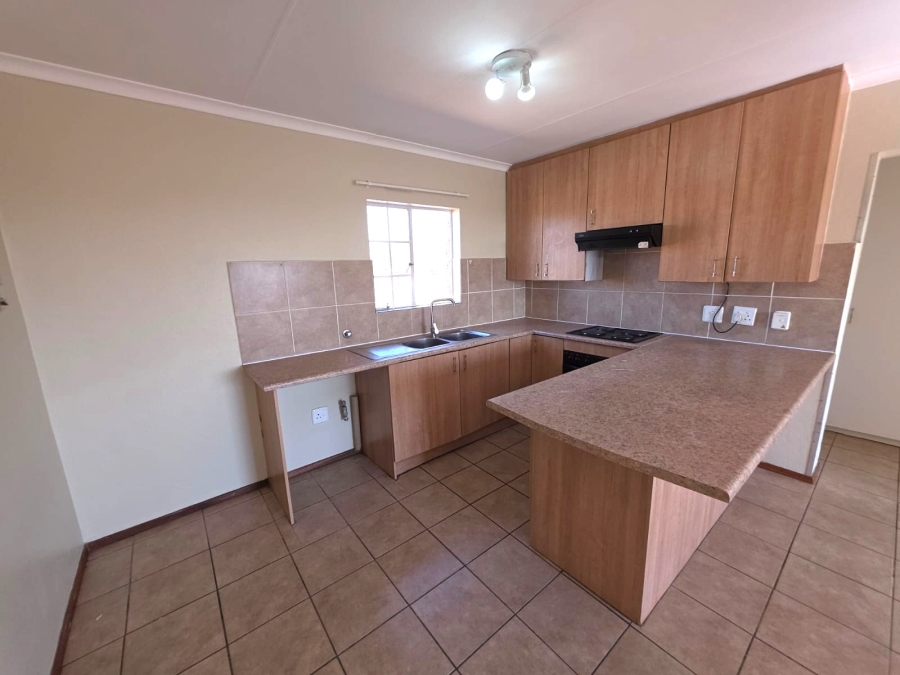 3 Bedroom Property for Sale in Erand Gardens Gauteng