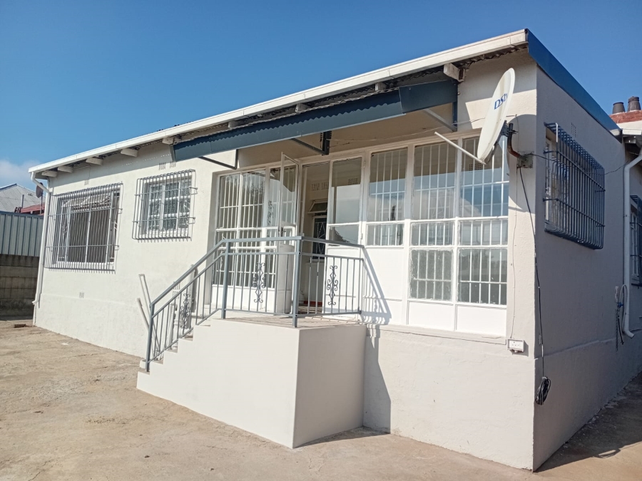 To Let 4 Bedroom Property for Rent in Lewisham Gauteng