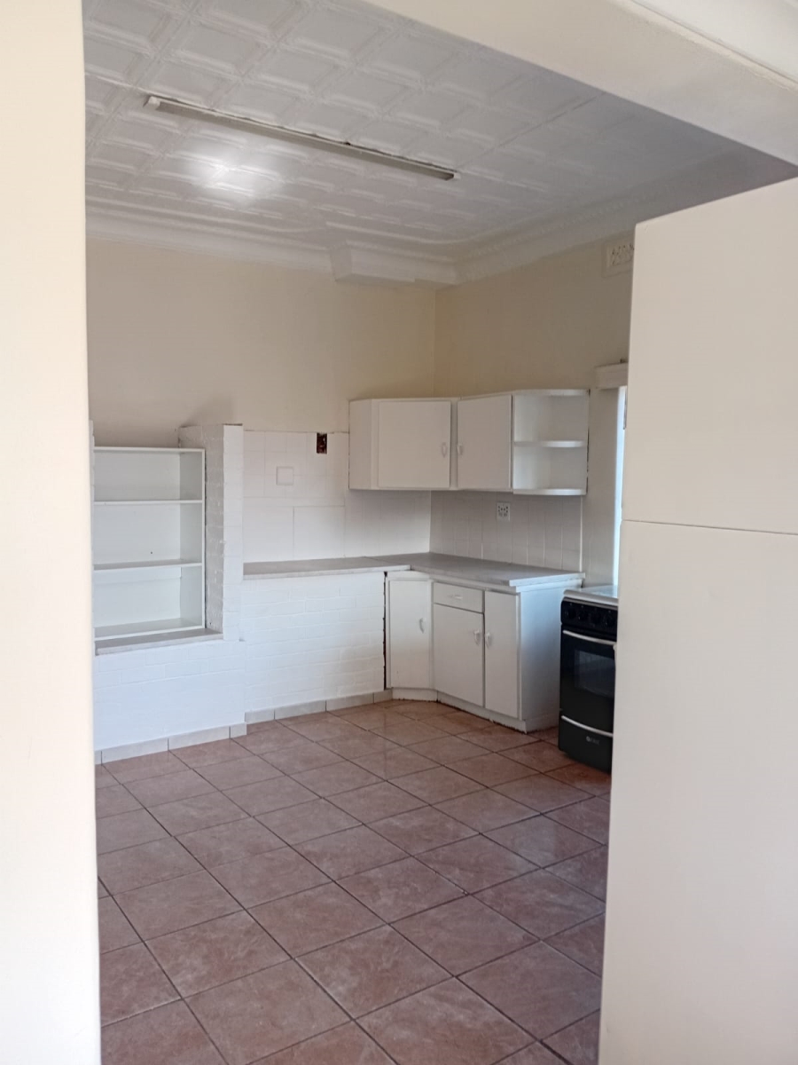 To Let 4 Bedroom Property for Rent in Lewisham Gauteng