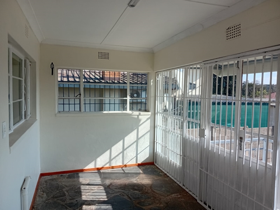 To Let 4 Bedroom Property for Rent in Lewisham Gauteng