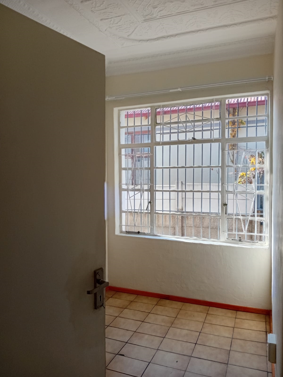 To Let 4 Bedroom Property for Rent in Lewisham Gauteng