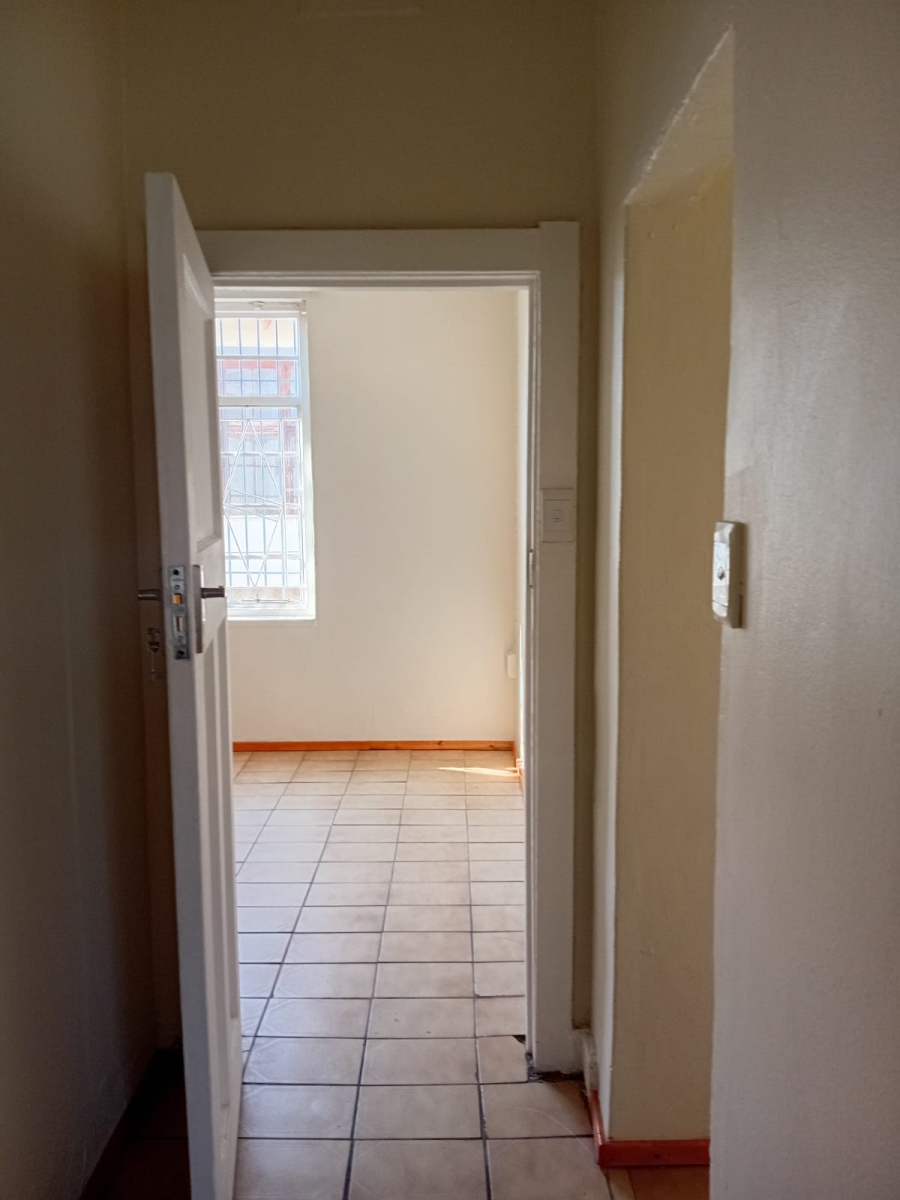 To Let 4 Bedroom Property for Rent in Lewisham Gauteng