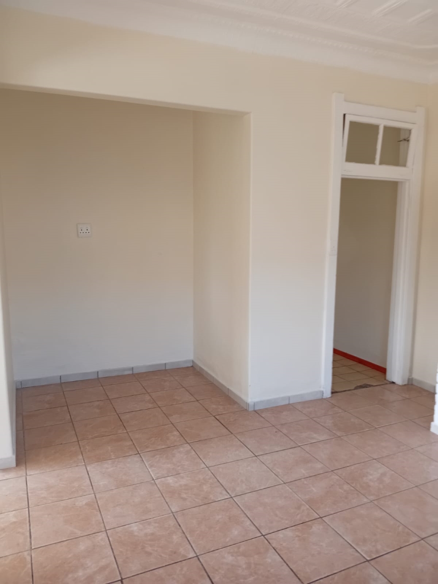 To Let 4 Bedroom Property for Rent in Lewisham Gauteng