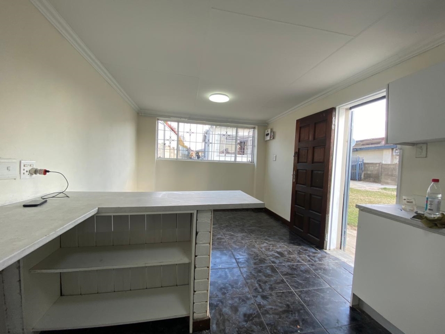 To Let 4 Bedroom Property for Rent in Lewisham Gauteng