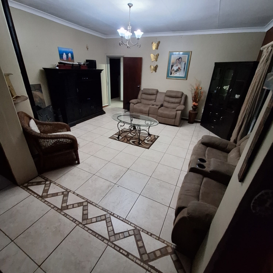 3 Bedroom Property for Sale in Reefhaven Gauteng