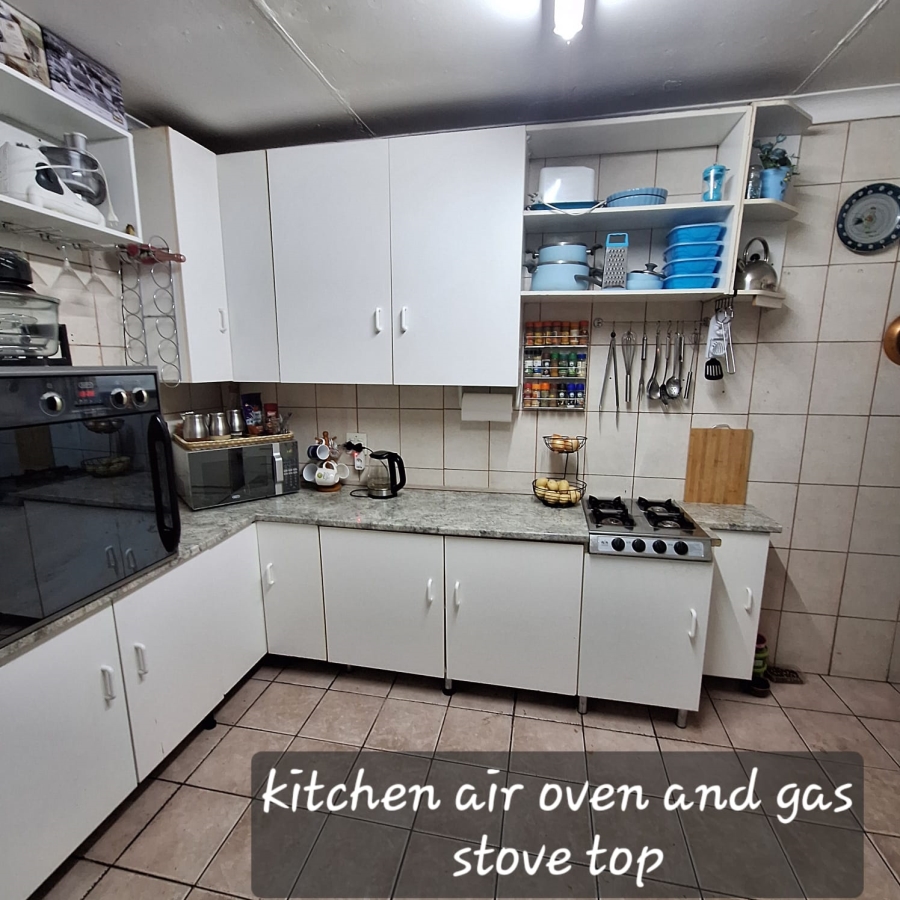 3 Bedroom Property for Sale in Reefhaven Gauteng