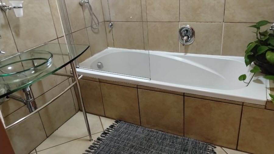 3 Bedroom Property for Sale in Rant En Dal Gauteng