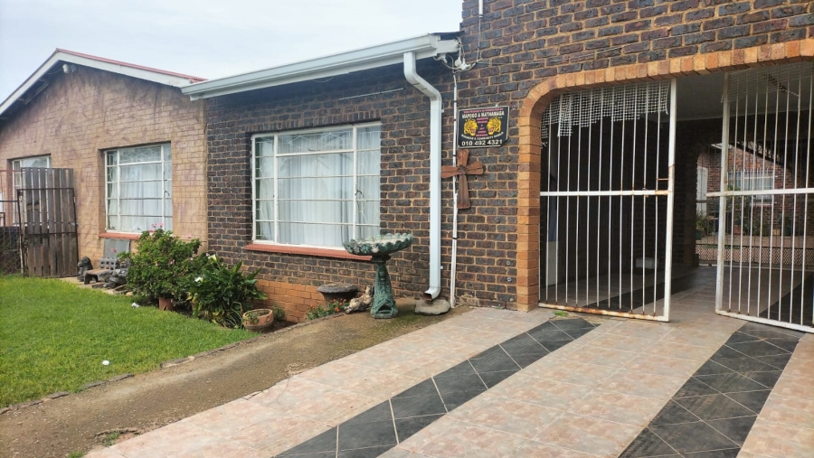 4 Bedroom Property for Sale in Randgate Gauteng