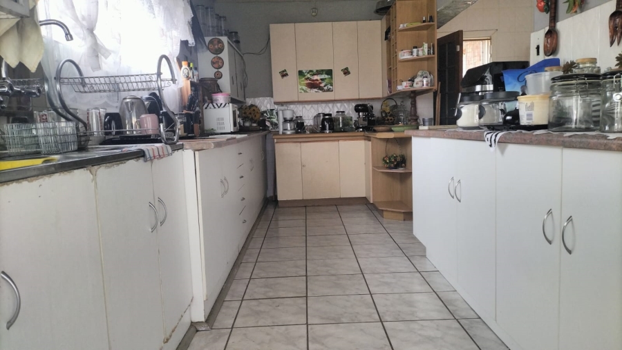 4 Bedroom Property for Sale in Randgate Gauteng