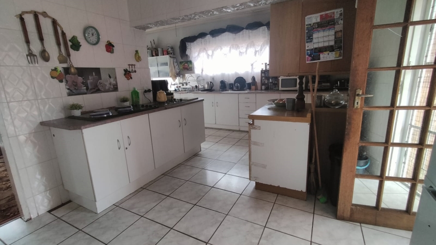 4 Bedroom Property for Sale in Randgate Gauteng