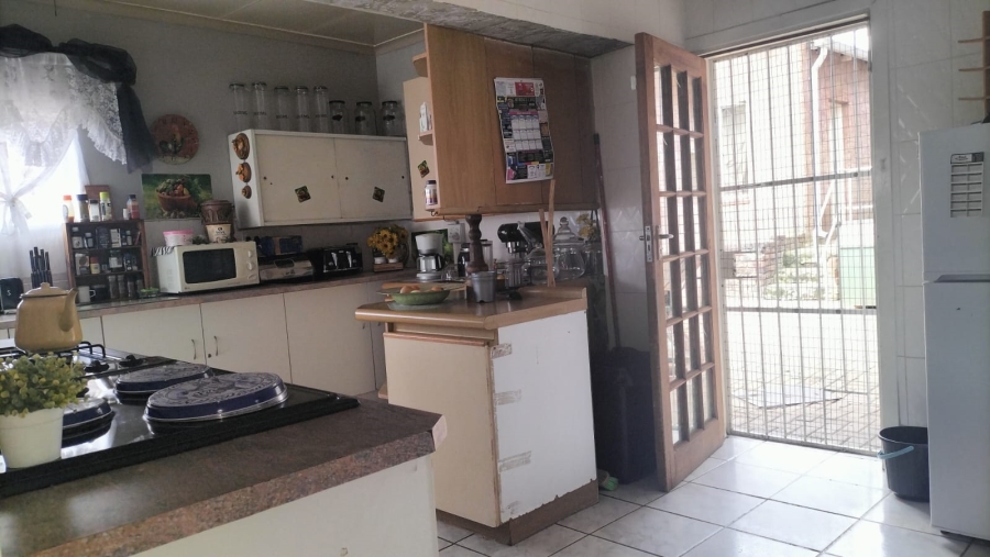 4 Bedroom Property for Sale in Randgate Gauteng