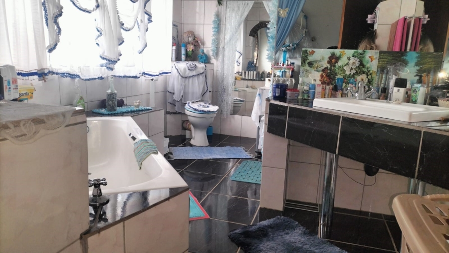 4 Bedroom Property for Sale in Randgate Gauteng