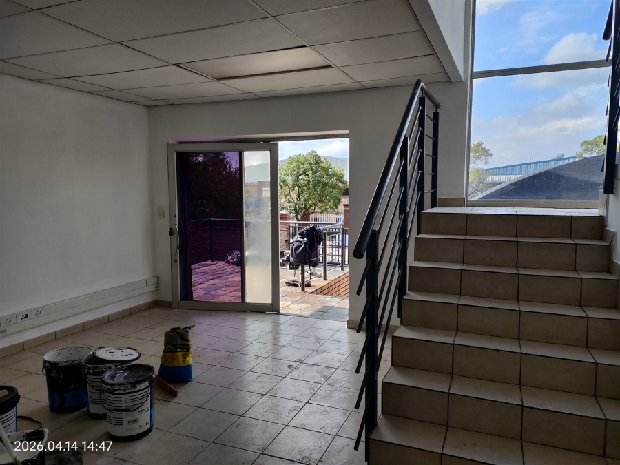 To Let Commercial Property for Rent in North Riding Gauteng