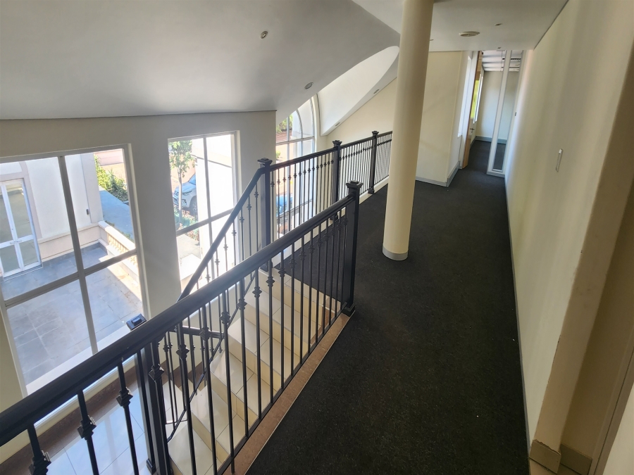 To Let Commercial Property for Rent in Wierda Valley Gauteng