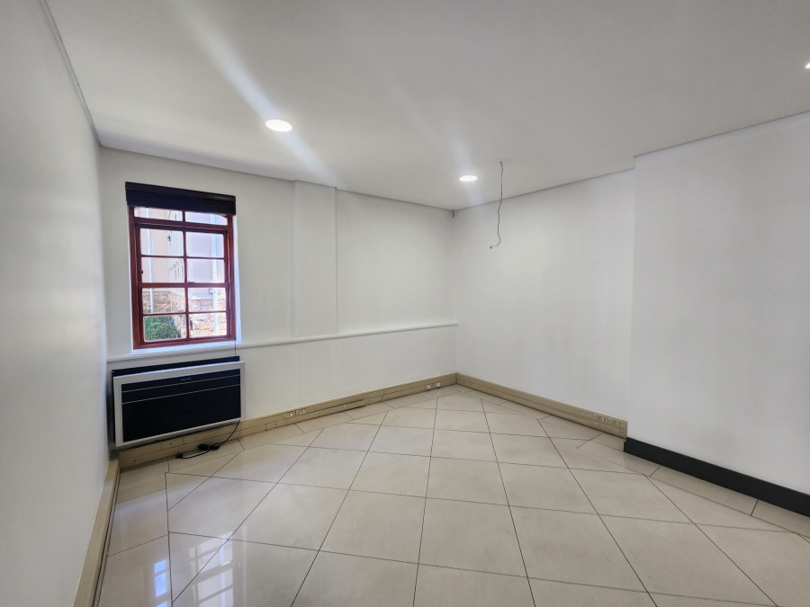 To Let Commercial Property for Rent in Chislehurston Gauteng