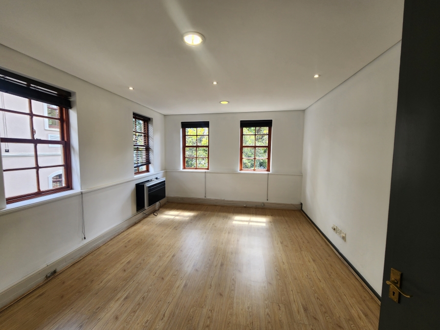 To Let Commercial Property for Rent in Chislehurston Gauteng