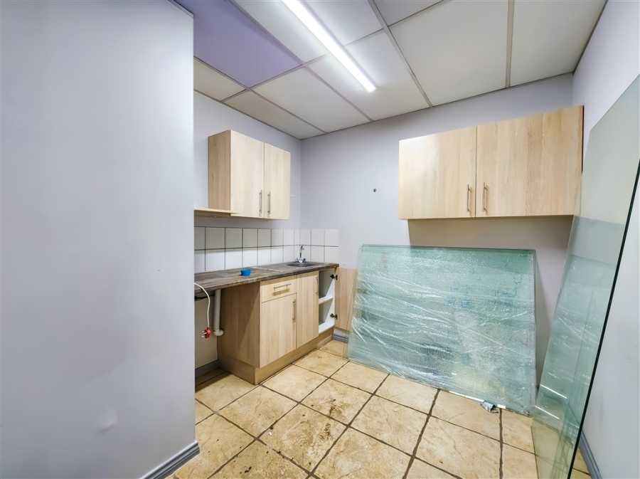 To Let Commercial Property for Rent in Allens Nek Gauteng